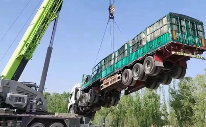 江城区道路脱困救援案例